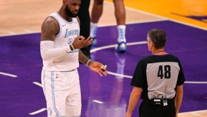 开云app官网-疫情下的NBA：球员见到同一名裁判的频率更高了？